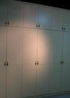 做好日常衣柜门保养，防止快速老化